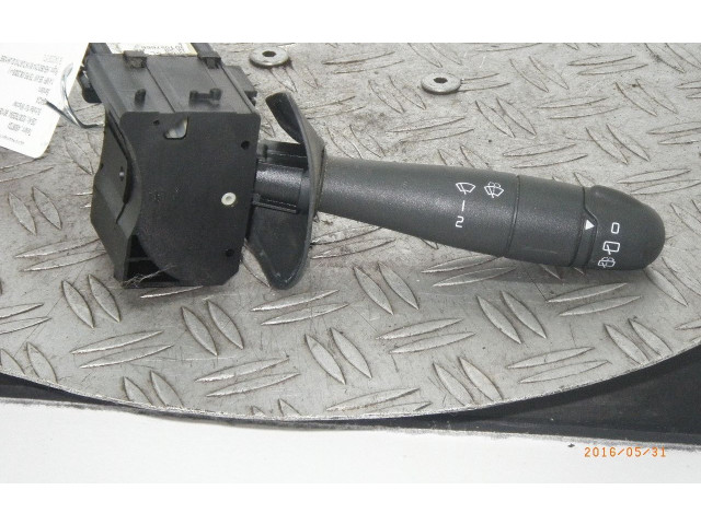 Переключатель дворников 8200792584 Dacia Sandero