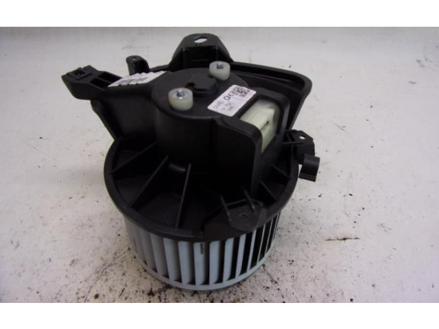 Вентилятор печки    0055702443, 0077364826   Fiat Punto Evo