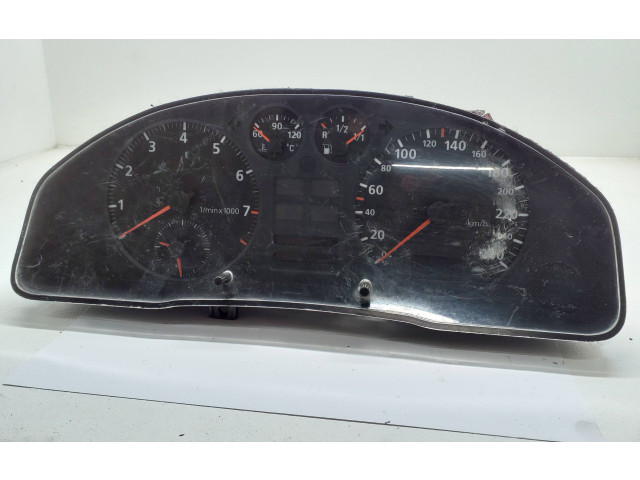 Přístrojová deska Audi A4 S4 B5 8D 2000 8D0919033C