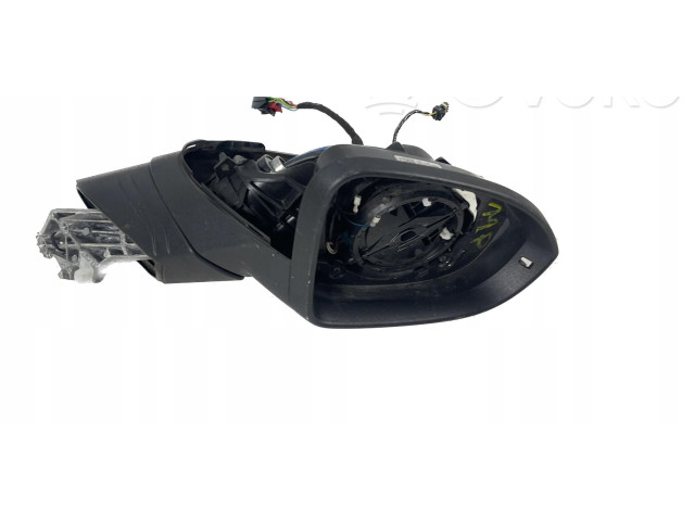 Зеркало электрическое Volkswagen Golf VIII 2019 - года