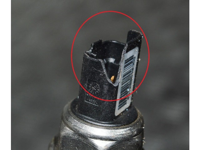 Топливная рампа 9685297580   Citroen C3 1.6 