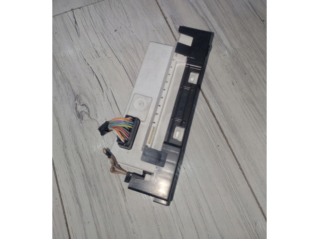 Дисплей 8200307273--C Renault Clio III