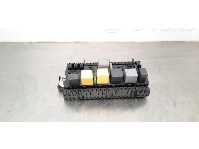 Pojistková skříňka A2469060093 Mercedes-Benz GLA W156 2015