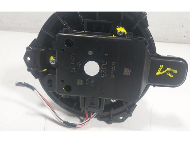 Вентилятор печки 8710358080 Toyota RAV 4 (XA50) 2023