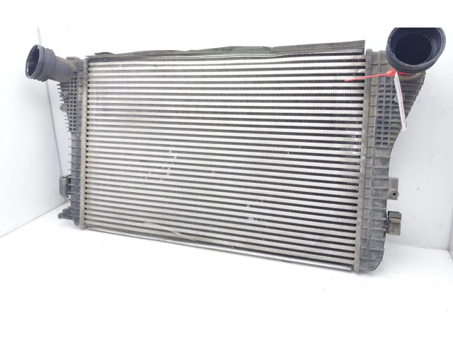 Интеркулер  1K0145803L   Volkswagen Touran I 
