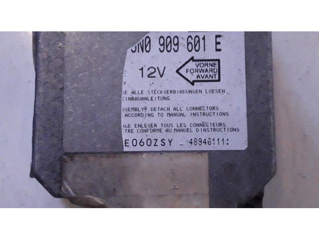 Блок подушек безопасности 6N0909601E Volkswagen PASSAT B4