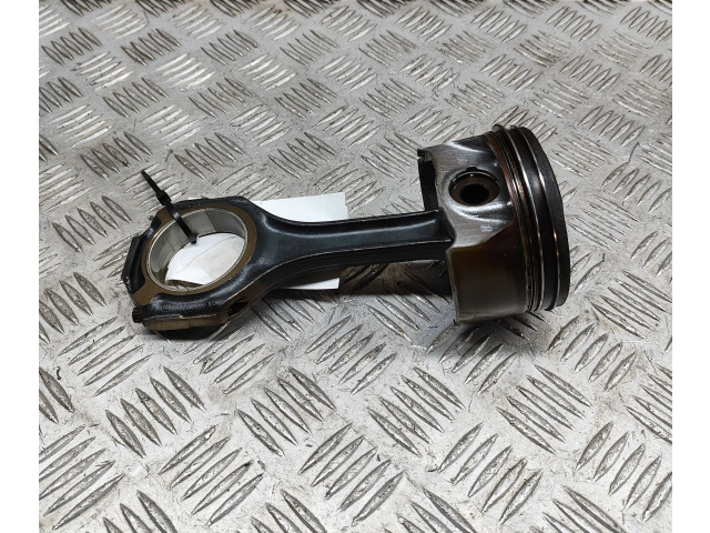 Píst A2780301117, A2780300520 Mercedes-Benz CLS C218 X218 M 278.922