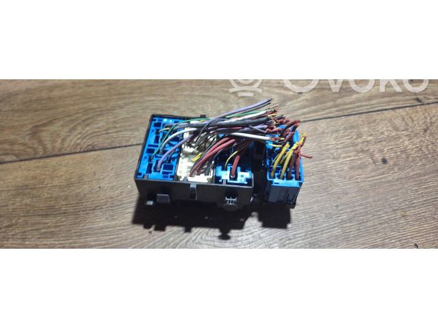 Pojistková skříňka 8200003634 Renault Vel Satis 2004