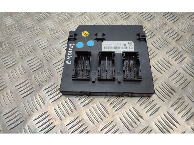 Блок комфорта 1K0937085D   Skoda Octavia Mk3 (5E)   