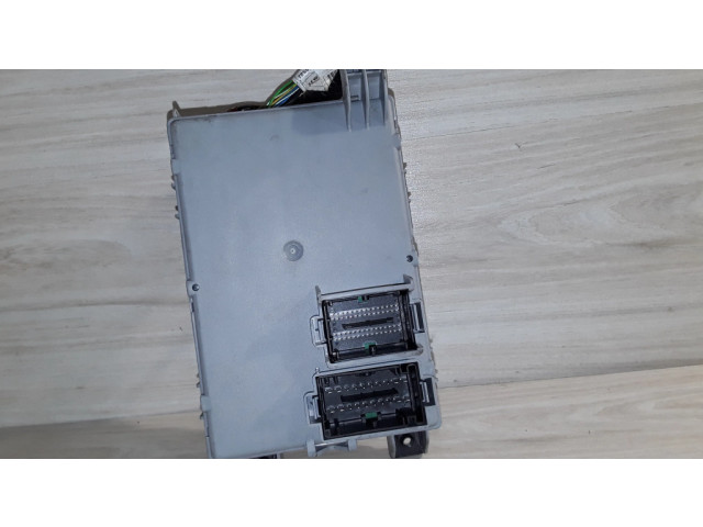 Pojistková skříňka 00517935210 Ford 2009