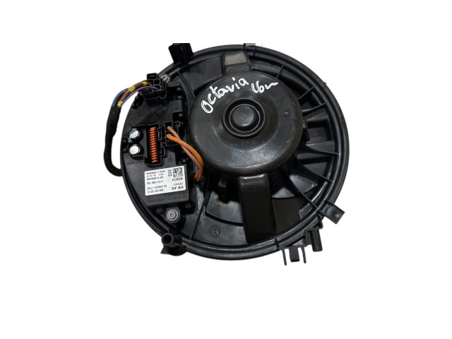 Вентилятор печки 5Q1819021G, CZ0160601152 Skoda Octavia Mk3 (5E)