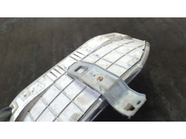 Панель приборов GE6WD   Mazda 626       