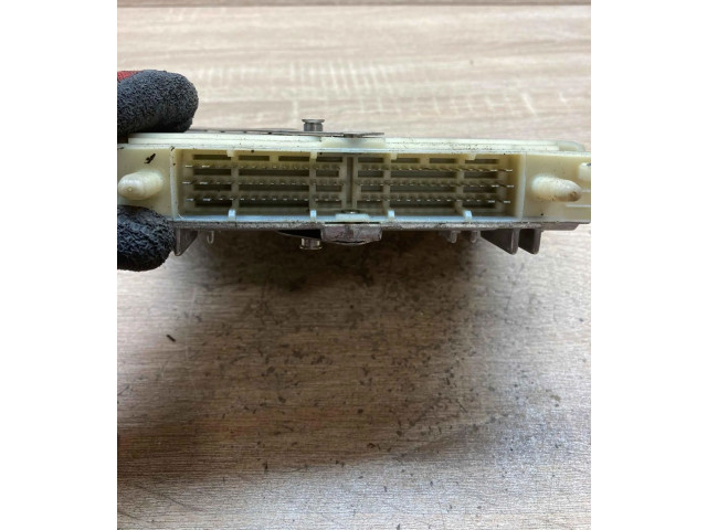 Блок управления двигателем ECU    P01270297, 0281001592   Volvo S70  V70  V70 XC