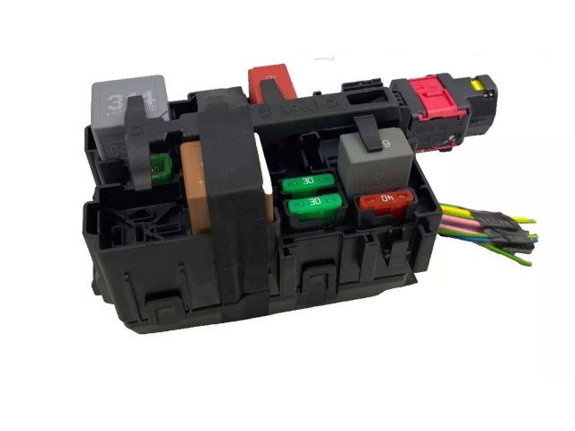 Блок предохранителей  9812661980   Peugeot 2008 II    