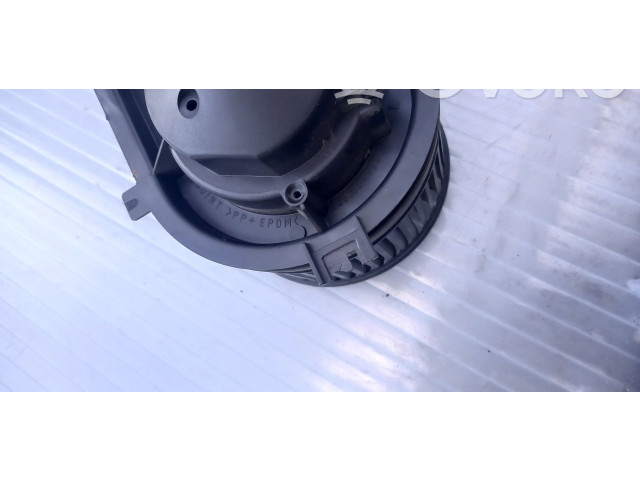 Вентилятор печки       Volkswagen Golf III