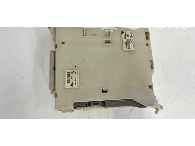   Pojistková skříňka 8267230131, 8273030272   Lexus GS 300 350 430 450H 2006