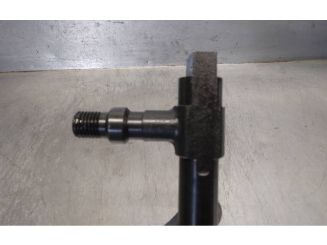 Форсунка RF2A13H50    Mazda 323  RF 