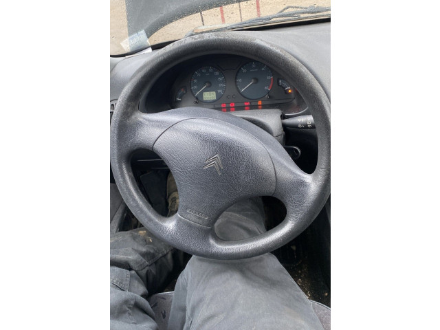 Руль Citroen Saxo   -  года 00004109Z1      
