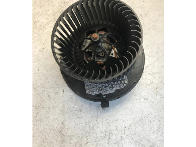 Вентилятор печки    3C1820015T   Skoda Superb B6 (3T)
