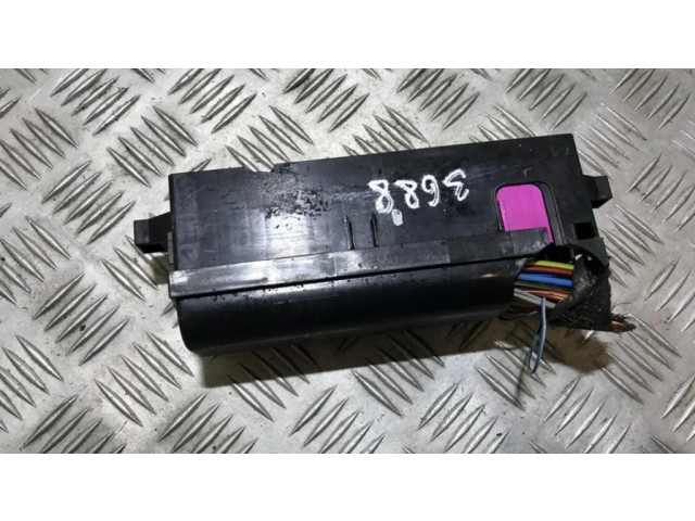   Pojistková skříňka 63593576   Skoda Fabia Mk2 (5J) 2008