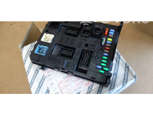 Pojistková skříňka 966689538002 Peugeot 3008 2011