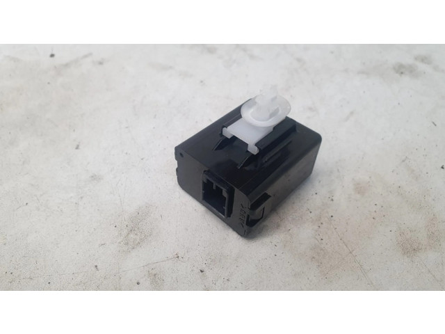 Реле задних фонарей