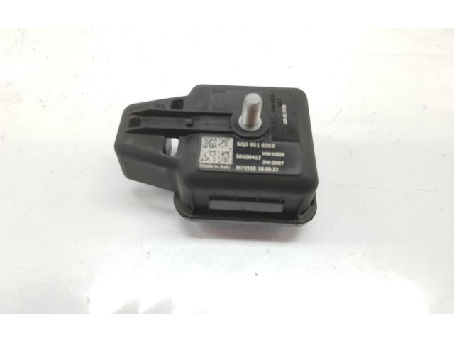 Блок управления 5Q0951605B, 5Q0951605B   Cupra Leon