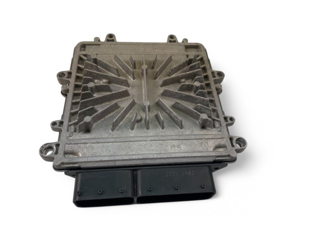 Блок управления двигателем ECU 31336983, 0281018414   Volvo S60