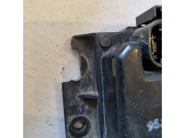 Блок управления 958003K100   Hyundai Sonata