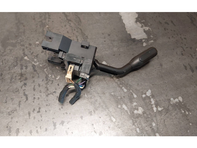 Ручка стеклоочистителей 8D0953503A    Audi A4 S4 B5 8D  ARM 