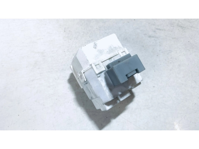 Блок предохранителей mn108928, a4545450028 Mitsubishi Colt