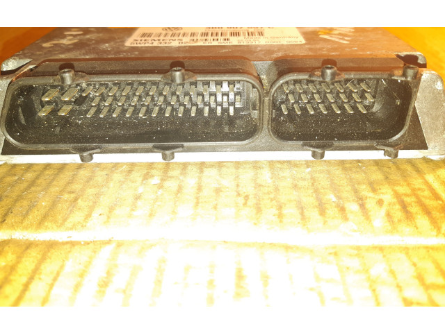 Блок управления двигателя 3B0907557C, D03   Volkswagen PASSAT B5