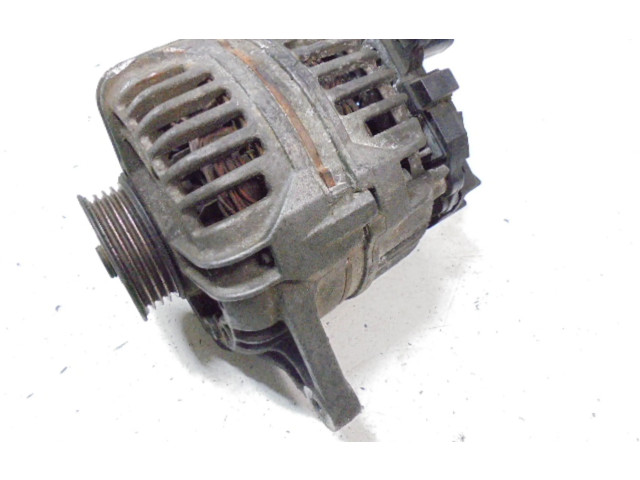 Генератор MD353869, MD353869 Mitsubishi Carisma