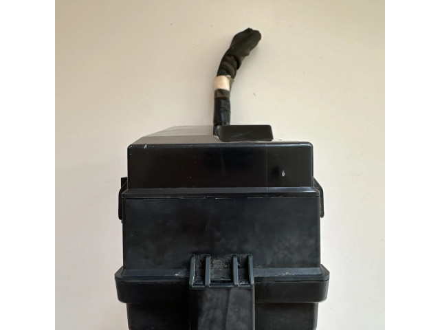 Блок предохранителей    Subaru Forester SK    