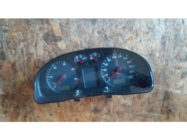 Панель приборов 3B0919881N, 110008794023   Volkswagen PASSAT B5       