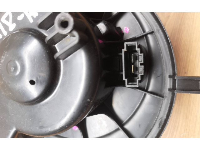 Вентилятор печки 1K2819015C Volkswagen Golf VI