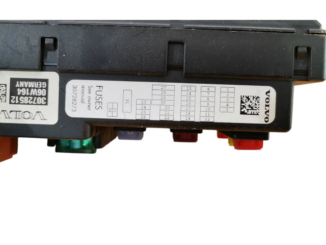 Блок предохранителей 30728512, 28017881   Volvo XC90    