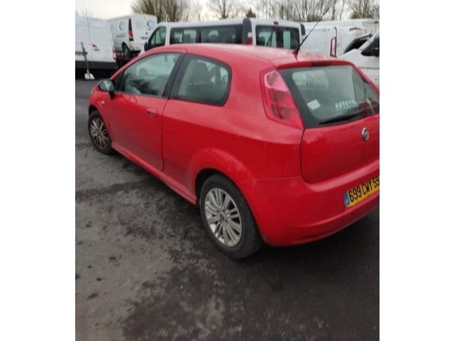 Моторчик заднего дворника 0000051757867 Fiat Grande Punto