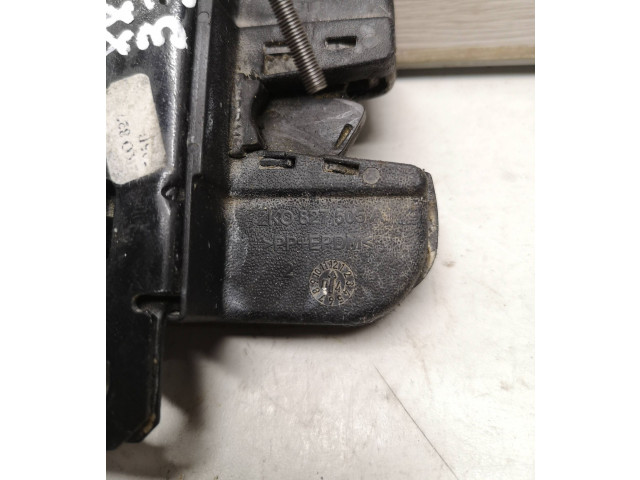 Замок багажника 2K0827505 Volkswagen Caddy 2004 - 2010 года
