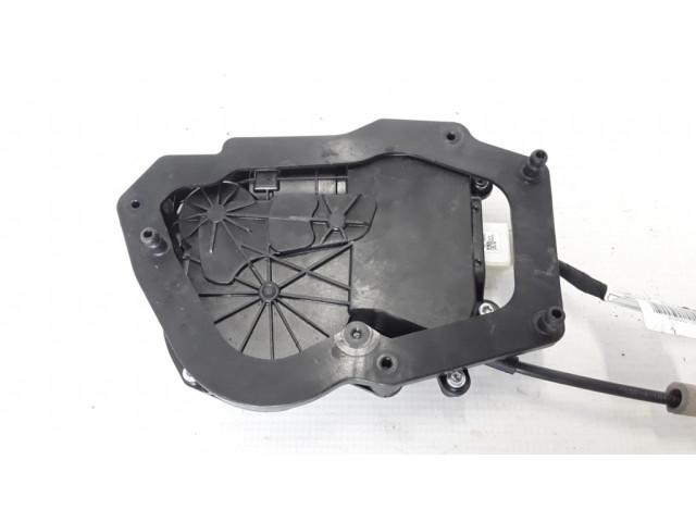 Zámek zadních dveří 163672 BMW 5 F10 F11 2015