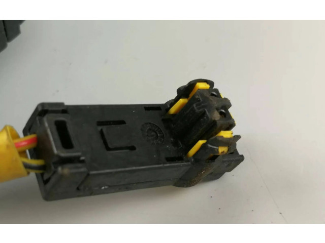 Подрулевой шлейф SRS    Subaru Forester SG