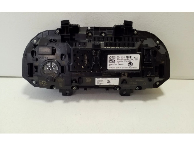 Панель приборов 654920790E, A3C1077090200   Skoda Kamiq       