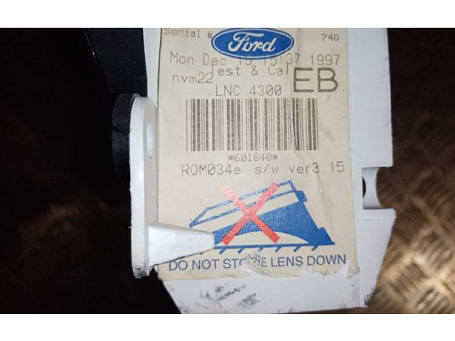 Панель приборов r0m034e Jaguar XJ X308