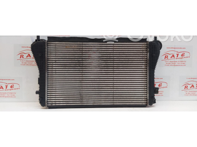 Интеркулер  1K0121345E   Volkswagen Touran I 