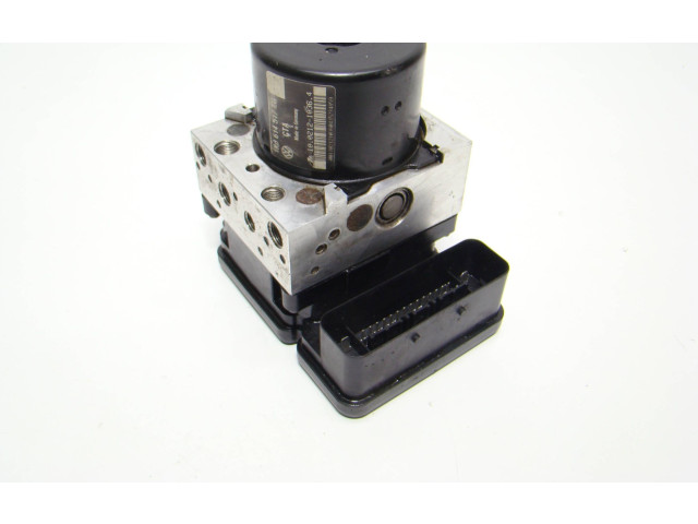 Блок АБС 1K0907379BS, 1K0614517CP Volkswagen Jetta VI 2011 - 2018 года