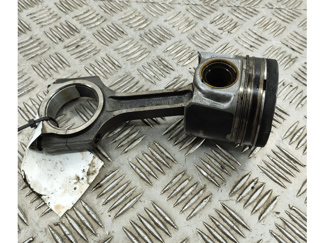  Поршень  RFGK206205BA, GK2Q6K100  Ford Ranger  