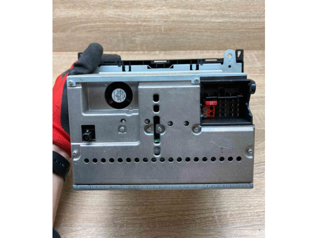 Pojistková skříňka Радио/ проигрыватель / навигация A1698700689, MF2750 Mercedes-Benz B W245 2005