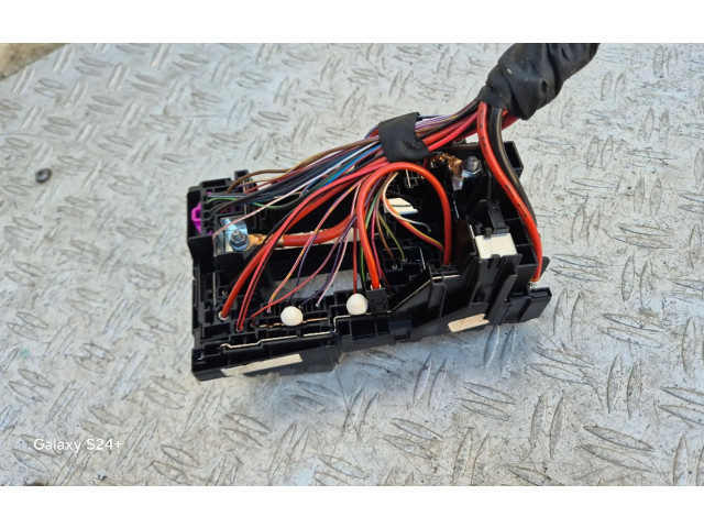 Блок предохранителей 5Q0937125B   Skoda Octavia Mk3 (5E)    