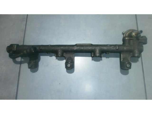 Vstřikovací lišta Toyota Carina T190 pro benzínový motor 1.8