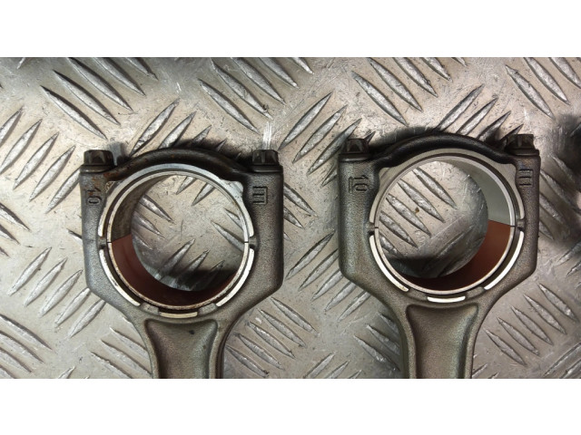  Поршень B48 7620971  BMW X3 G01 для бензинового двигателя 2.0